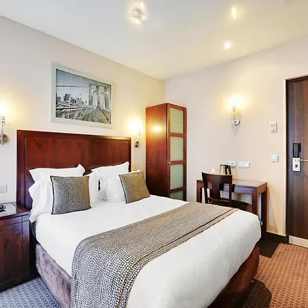 Hotel Grand Francais 3*