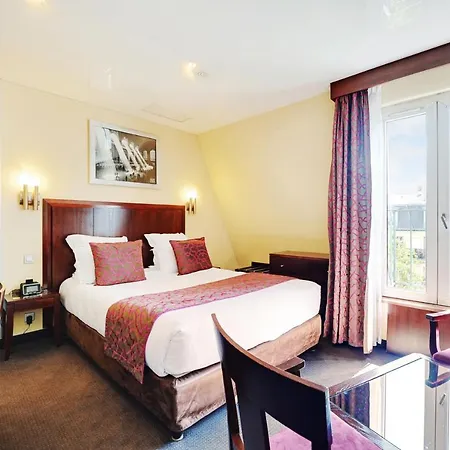 Hotel Grand Francais 3*