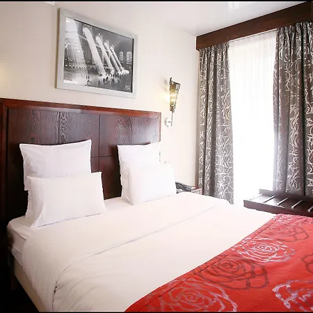 Grand Francais מלון