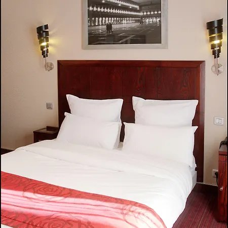 Grand Francais מלון 3*