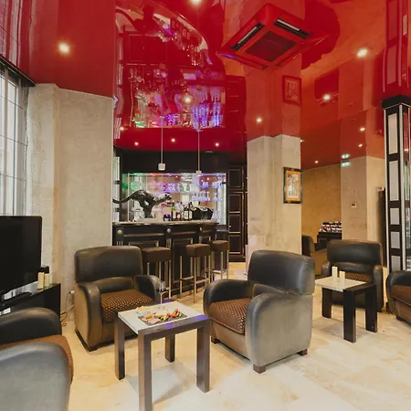 Grand Francais Szálloda 3*