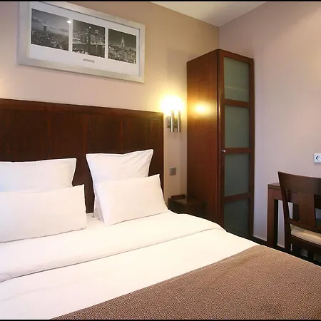 Hotel Grand Francais 3*