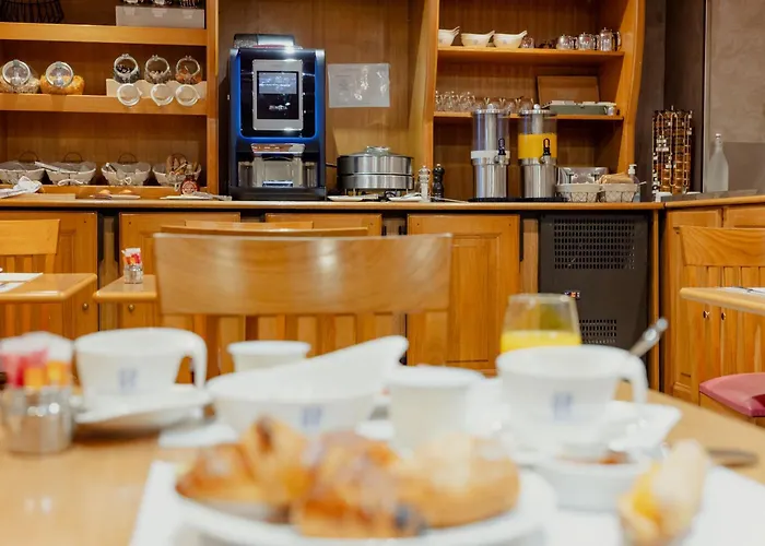 Grand Francais Szálloda 3*