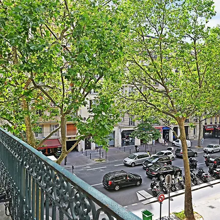 Grand Francais Ξενοδοχείο 3*